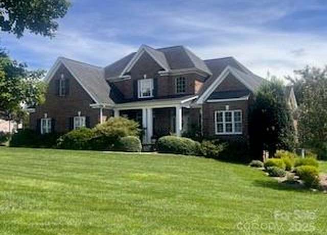 Property at 117 Foxglove Dr, Statesville, NC 28625, 4 beds, 3 baths