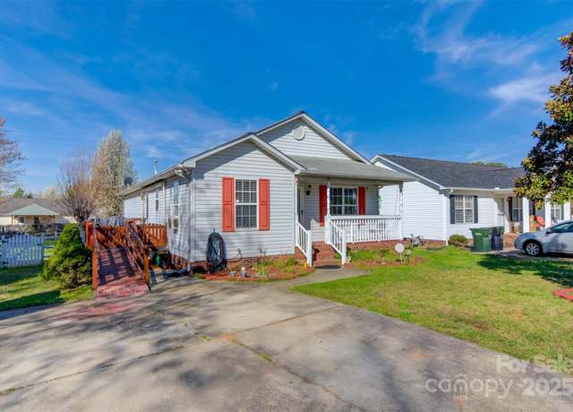 Property at 376 Brook Green Pl NW, Concord, NC 28027, 3 beds, 2 baths