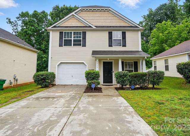 Property at 4916 Oak Pasture Ln, Charlotte, NC 28269, 3 beds, 2.5 baths