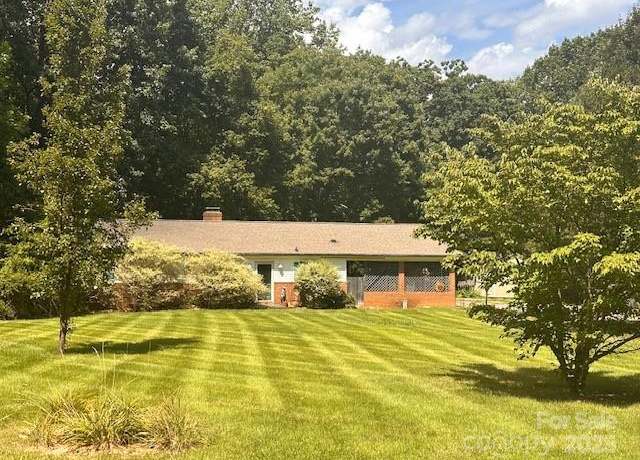 Property at 4488 Giles Ave, Sherrills Ford, NC 28673, 3 beds, 2 baths