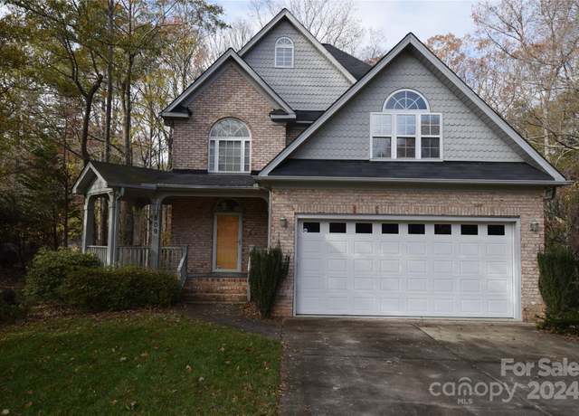 Property at 809 Pine Forest Rd, Charlotte, NC 28214, 3 beds, 2.5 baths