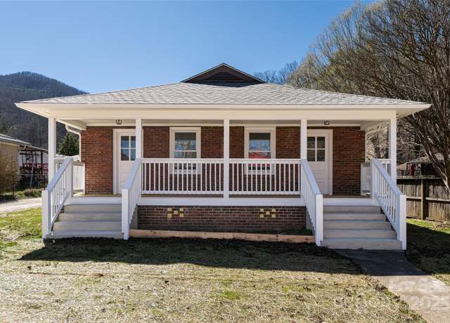 Property at 112 Powell St, Swannanoa, NC 28778, 3 beds, 2 baths