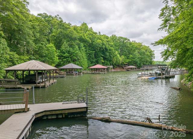 Property at 204 S Harbor Watch Dr #40, Statesville, NC 28677