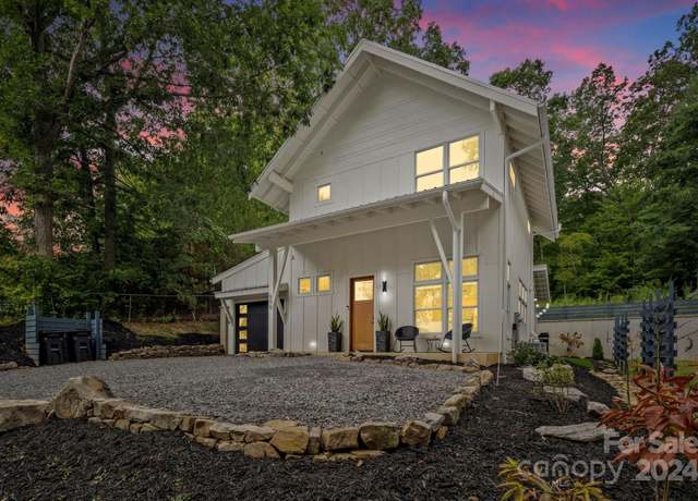 Property at 605 Hiawassee Ave, Black Mountain, NC 28711, 3 beds, 2.5 baths