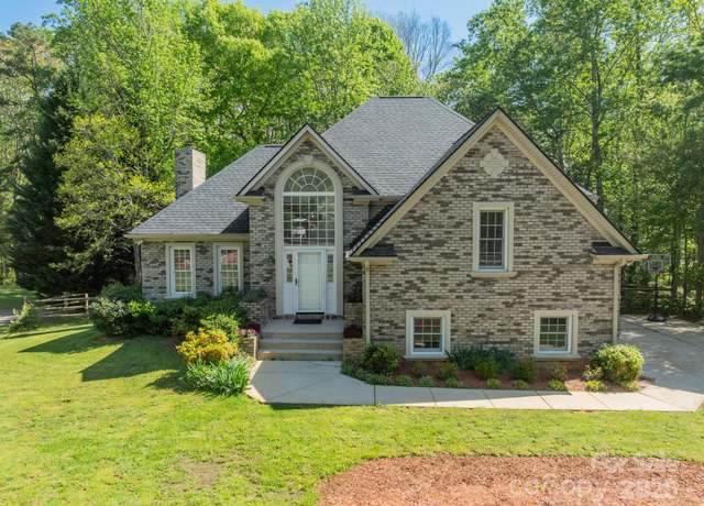 Property at 108 Tall Oak Dr, Mooresville, NC 28117, 3 beds, 3 baths