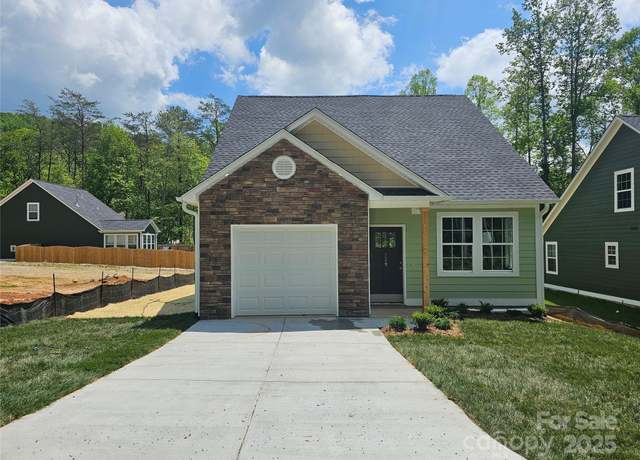 Property at 139 Brooks Cove Rd, Black Mountain, NC 28711, 3 beds, 3.5 baths