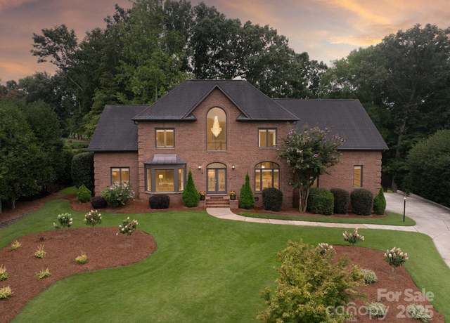 Property at 7007 Golden Rain Ct, Charlotte, NC 28277, 4 beds, 5 baths