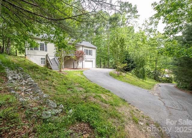 Property at 46 Badger Run, Hendersonville, NC 28739, 3 beds, 3 baths