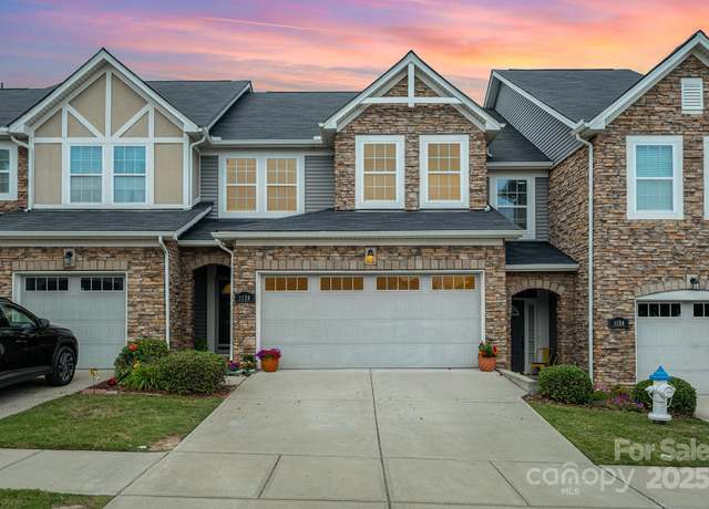 Property at 1126 Roderick Dr, Fort Mill, SC 29708, 3 beds, 2.5 baths