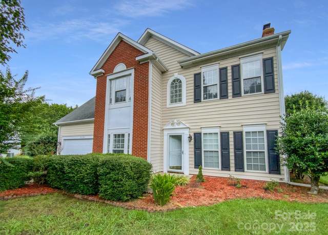 Property at 12130 Wild Garden Ct, Charlotte, NC 28269, 4 beds, 2.5 baths