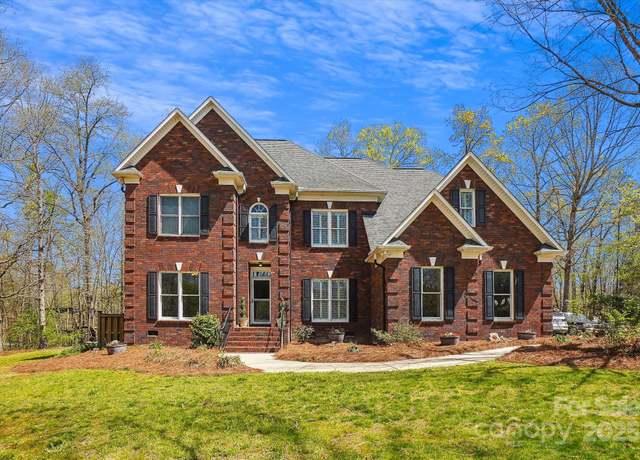 Property at 420 Woodlark Ct, Indian Trail, NC 28079, 5 beds, 3 baths