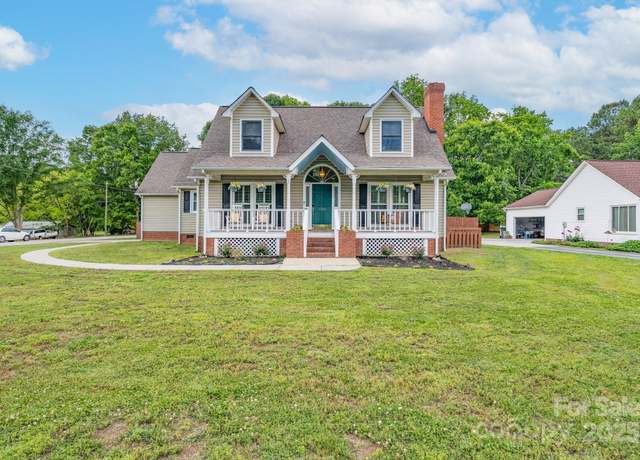 Property at 1228 Quiet Acres Rd, Rock Hill, SC 29732, 3 beds, 2.5 baths