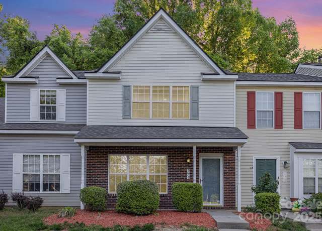 Property at 7607 Petrea Ln, Charlotte, NC 28227, 2 beds, 2.5 baths