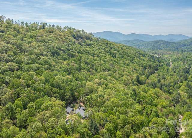 Property at 425 Bull Creek Rd, Asheville, NC 28805, 3 beds, 3 baths