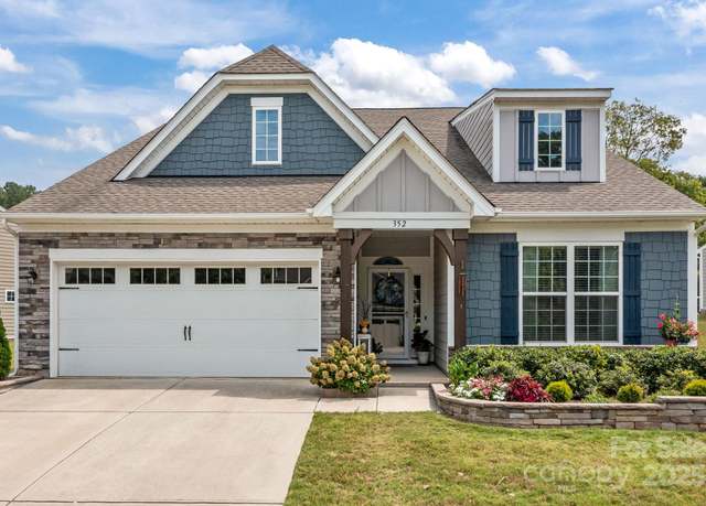 Property at 352 Picasso Trl, Mount Holly, NC 28120, 3 beds, 2.5 baths