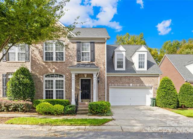 Property at 10320 Berkeley Pond Dr, Charlotte, NC 28277, 4 beds, 3.5 baths