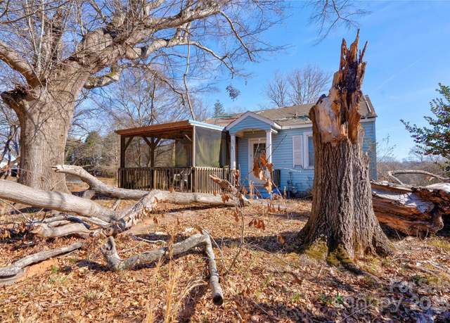 Property at 2021 Willis Dr, Shelby, NC 28152, 2 beds, 1 bath