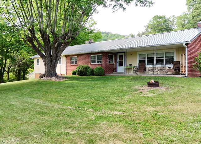 Property at 53 Windy Oaks Rdg, Burnsville, NC 28714, 5 beds, 4 baths