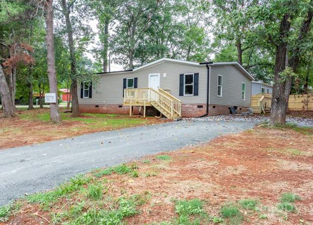 Property at 536 Lincoln View Rd, Lincolnton, NC 28092, 3 beds, 2 baths