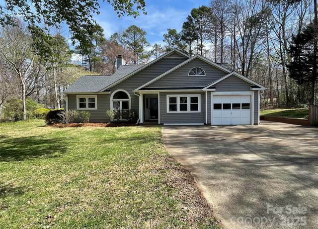 Property at 104 Edgewater Dr NW, Concord, NC 28027, 3 beds, 2 baths