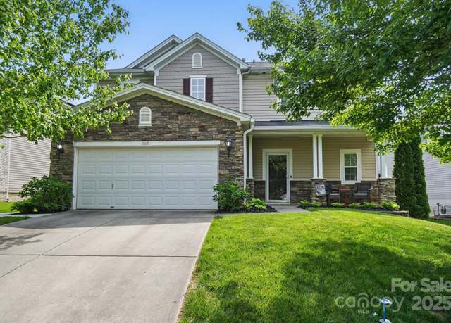 Property at 9312 Seamill Rd, Charlotte, NC 28278, 3 beds, 2.5 baths