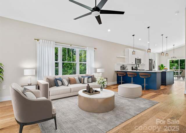 Property at 108 Le-an-hurst Rd, Asheville, NC 28803, 3 beds, 2 baths