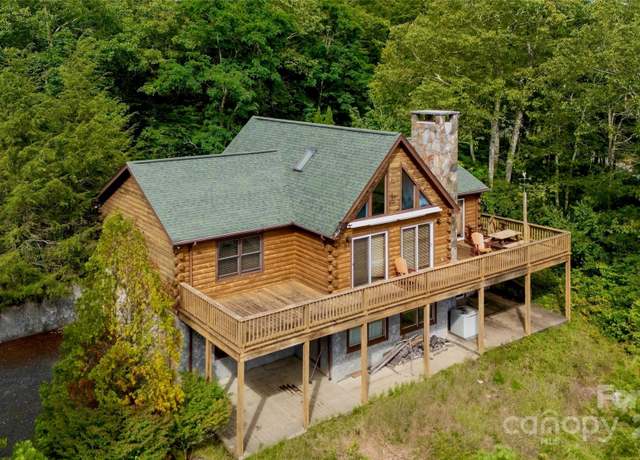 Property at 807 Pine Tree Rd, Spruce Pine, NC 28777, 3 beds, 2 baths