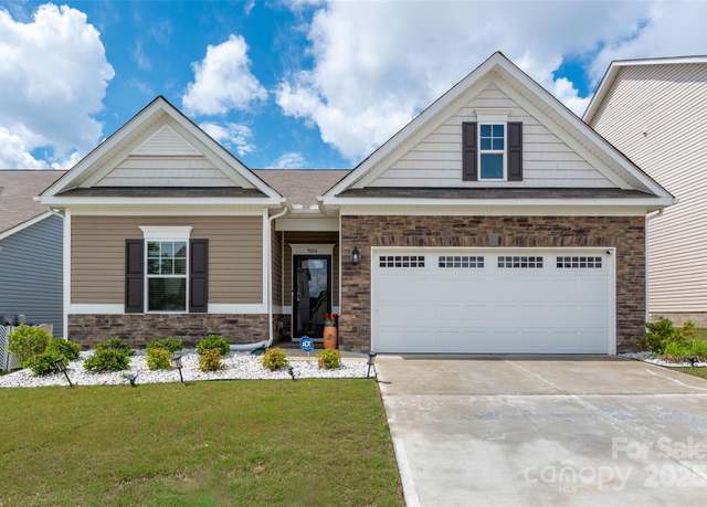 Property at 9034 Evercrisp Ln, Charlotte, NC 28215, 3 beds, 2 baths