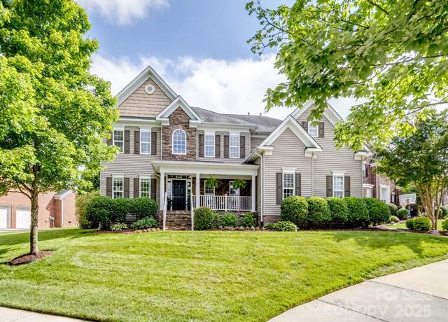 Property at 538 Fairwoods Dr, Huntersville, NC 28078, 6 beds, 4 baths