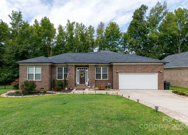 Property at 133 Ole Eastpointe Dr, York, SC 29745, 3 beds, 2 baths