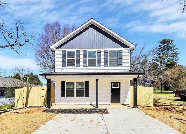 Property at 624 W Kerr St, Salisbury, NC 28144, 3 beds, 2.5 baths