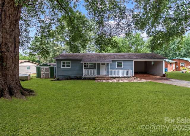 Property at 4972 Mayble St, Catawba, NC 28609, 3 beds, 1 bath