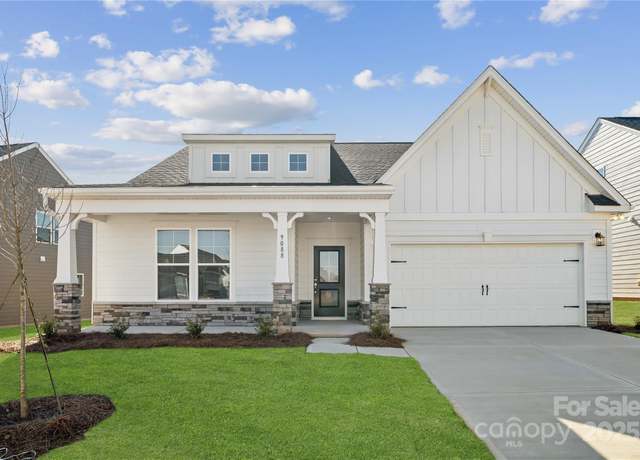 Property at 9088 El Sworth Dr, Sherrills Ford, NC 28673, 3 beds, 2 baths