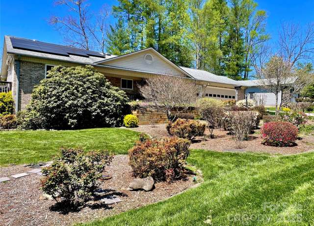 Property at 23 St. Andrews Dr, Etowah, NC 28729, 3 beds, 2.5 baths
