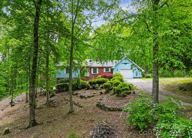 Property at 426 Pinners Cove Rd, Asheville, NC 28803, 3 beds, 3.5 baths