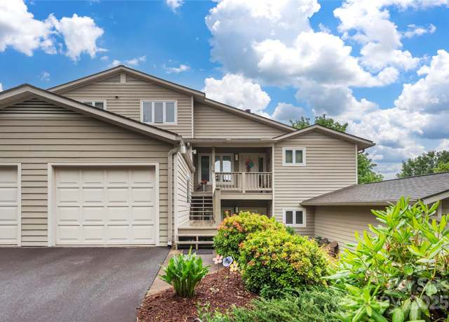 Property at 282 Skylark Ln, Waynesville, NC 28786, 2 beds, 2 baths