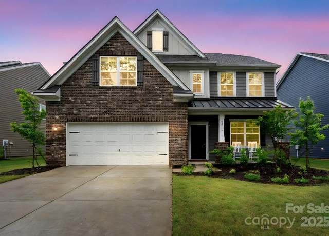 Property at 17812 New Mark Ave, Charlotte, NC 28278, 4 beds, 2.5 baths