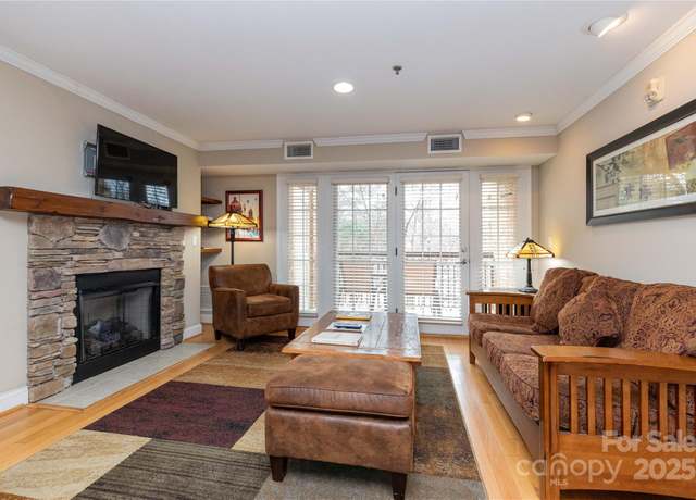 Property at 120 Bowling Park Rd, Asheville, NC 28803, 1 bed, 1 bath