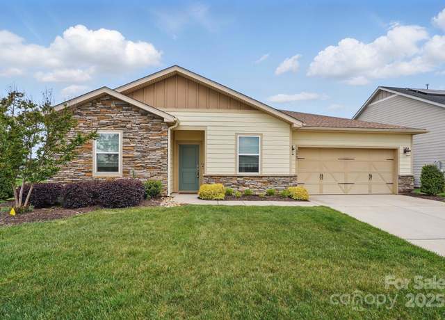 Property at 5247 Looking Glass Trl, Denver, NC 28037, 3 beds, 2.5 baths