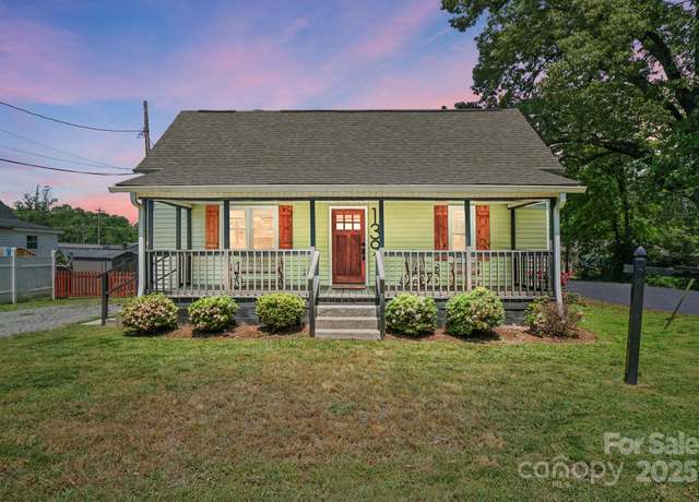 Property at 139 5th St, Huntersville, NC 28078, 3 beds, 2 baths