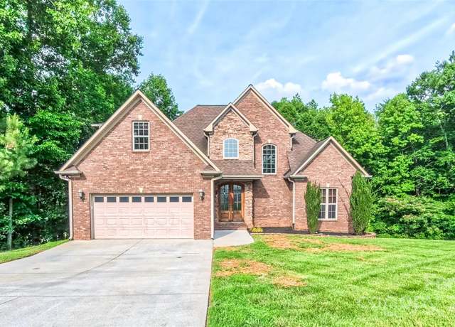 Property at 139 Crystal Ridge Dr, Lexington, NC 27295, 3 beds, 2.5 baths