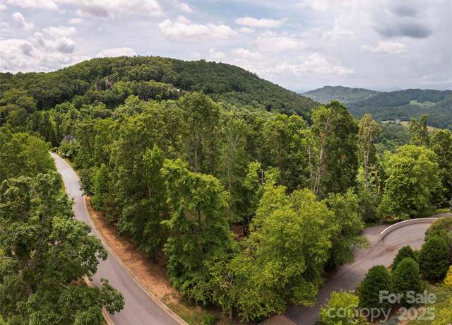 Property at 28 Windcliff Dr, Asheville, NC 28803