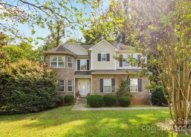 Property at 1229 Brecken Ct, Kannapolis, NC 28081, 5 beds, 3.5 baths