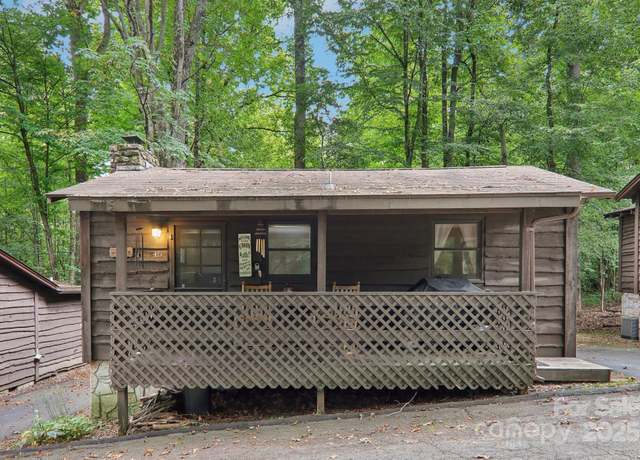 Property at 45 Sassafras Ln, Maggie Valley, NC 28751, 2 beds, 2 baths