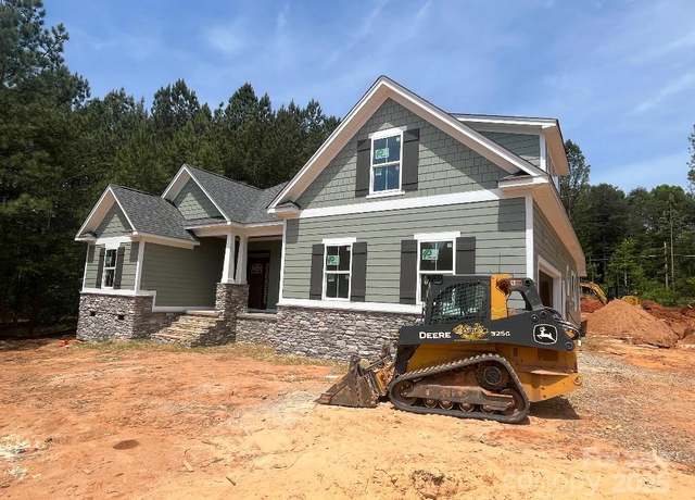 Property at 5947 Tipperary Dr, Denver, NC 28037, 3 beds, 3 baths