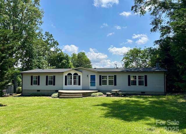 Property at 2977 Eddington Rd, Granite Falls, NC 28630, 3 beds, 2 baths