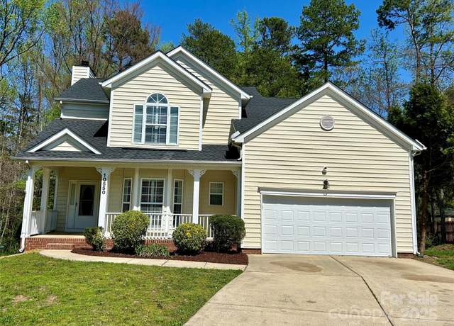 Property at 10550 Worsley Ln, Charlotte, NC 28269, 4 beds, 2.5 baths
