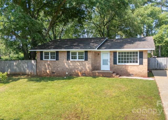 Property at 1655 Woodhaven Rd, Rock Hill, SC 29732, 3 beds, 2 baths