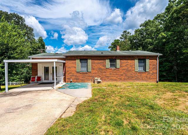 Property at 811 Kathy Dr NE, Connelly Springs, NC 28612, 2 beds, 1 bath