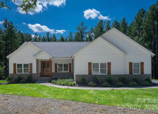 Property at 997 S Skyland Dr, Mount Pleasant, NC 28124, 4 beds, 3 baths